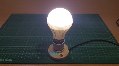 Lampadina LED fai-da-te (lampada a LED)